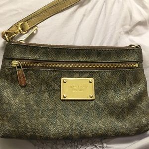 MK wristlet